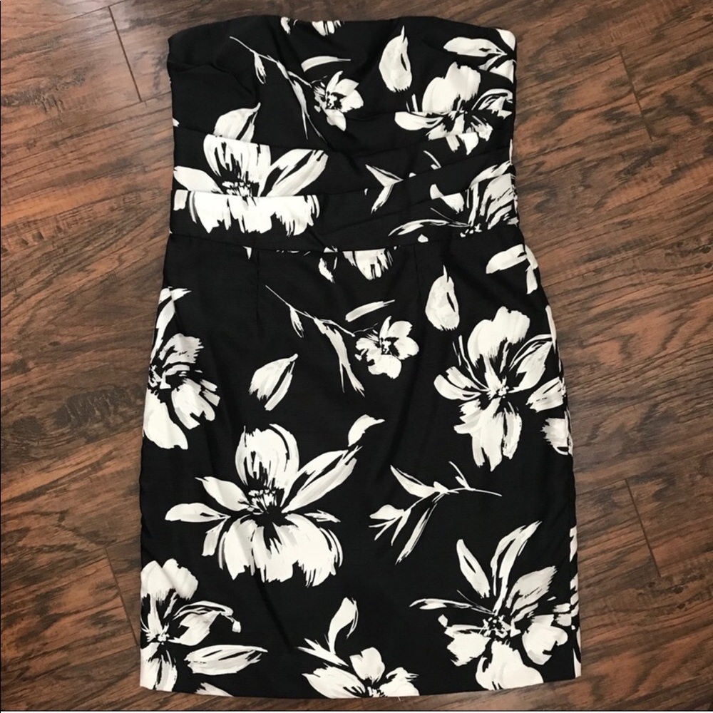 White House black market strapless dress size 14